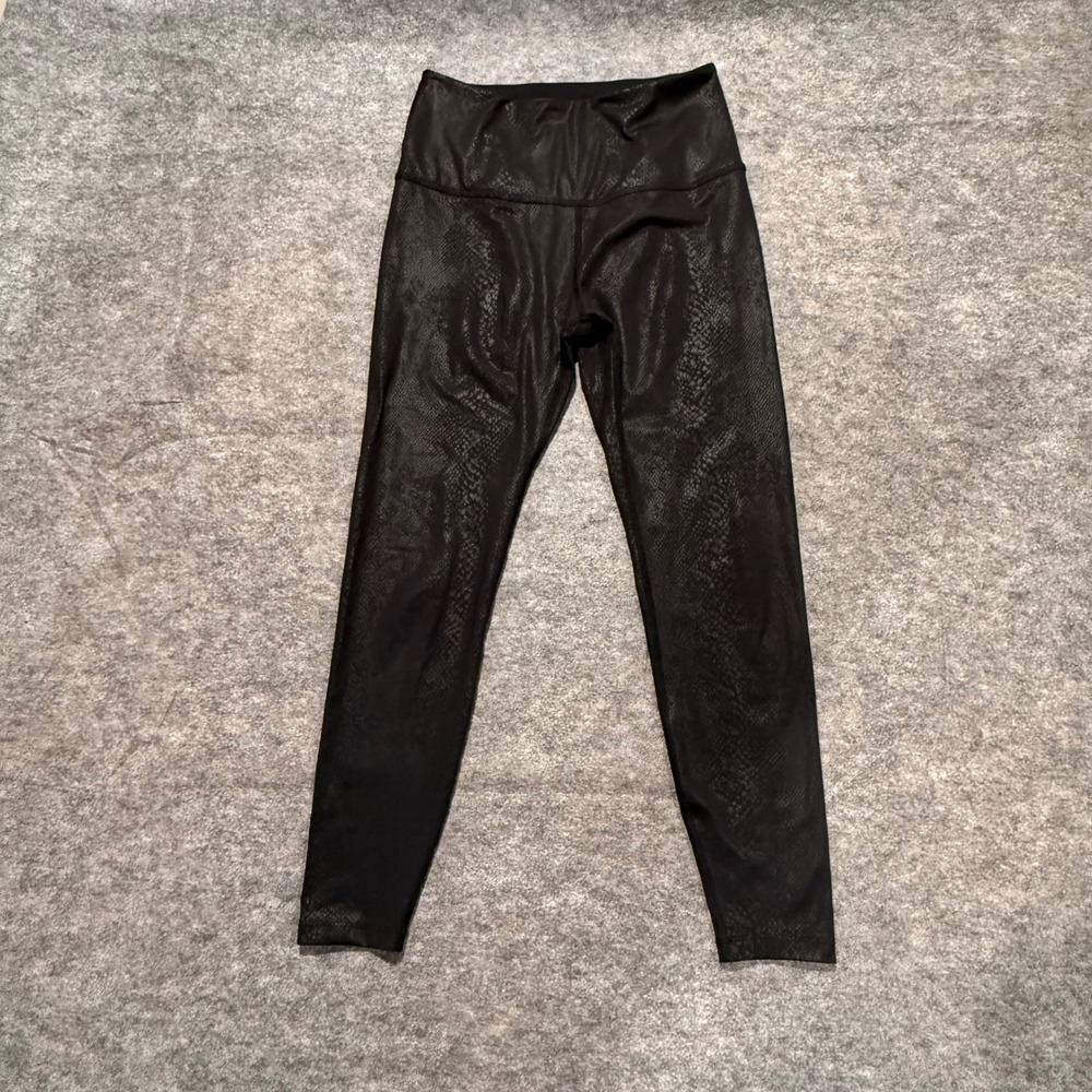 Beyond Yoga Snakeskin Foil High Waisted Leggings Womens M Black Shimmer Shiny